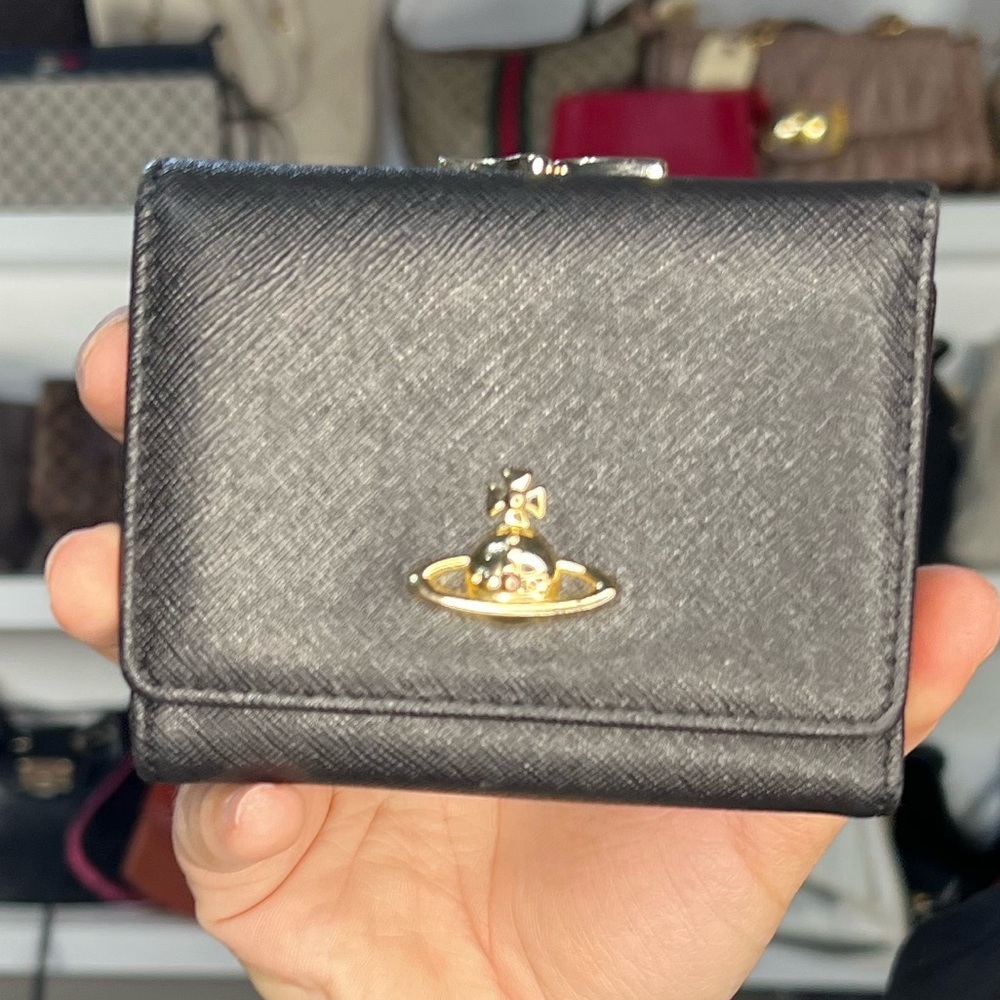 VIVIENNE WESTWOOD WALLET